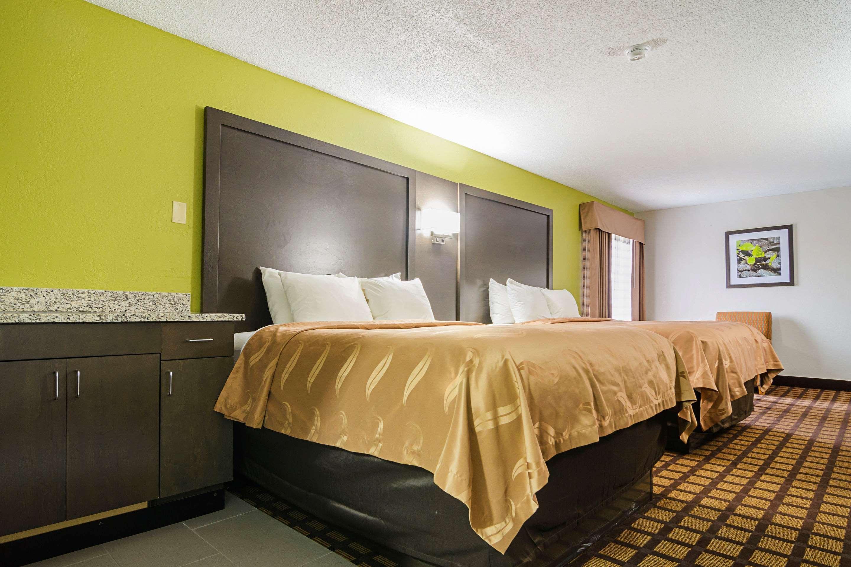 Quality Inn Raeford Exterior foto