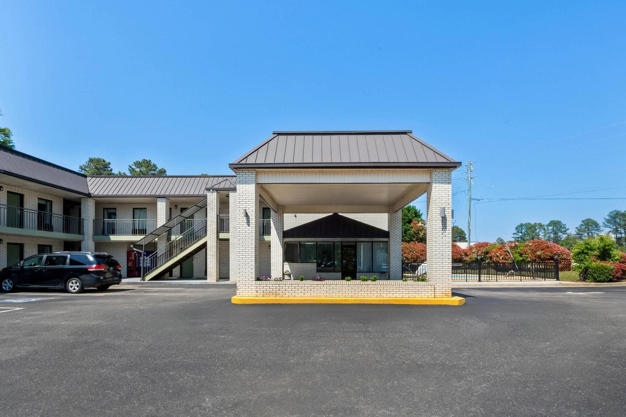 Quality Inn Raeford Exterior foto